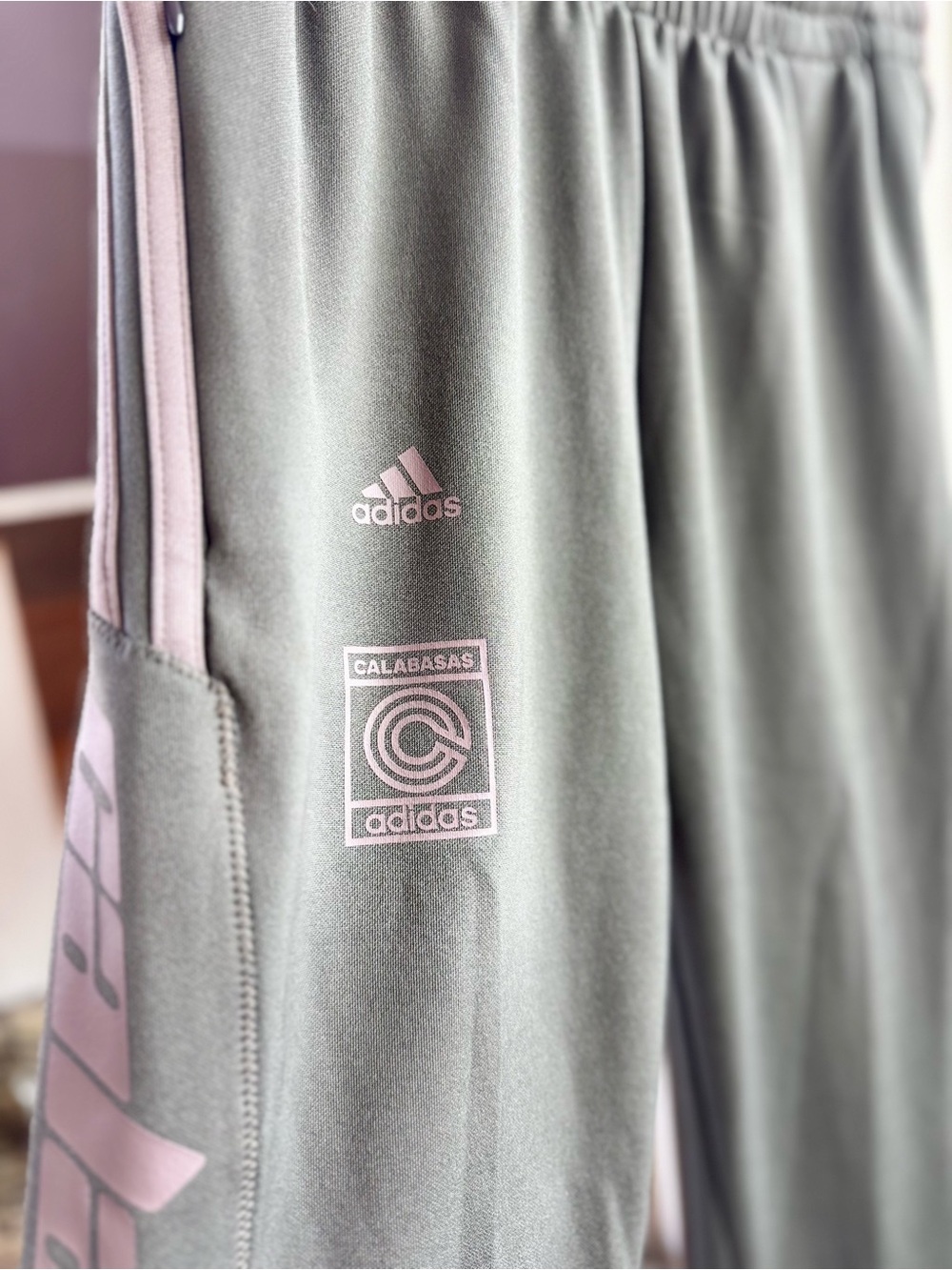 Adidas Yeezy Calabasas Track Pants Gray Mauve Striped Joggers XS - Picture 5 of 11